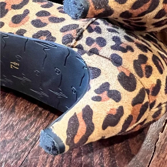 BC-Born in California-Vegan Leopard Print Ankle Boots - Size 7.5 - Picture 7 of 11